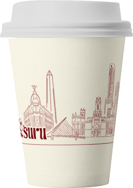 Vaso de Suru Café con el skyline de Madrid